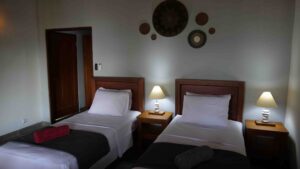 Ambon-Dive-Resort-Twin-Room-Deluxe-Bungalow-Asiaqua